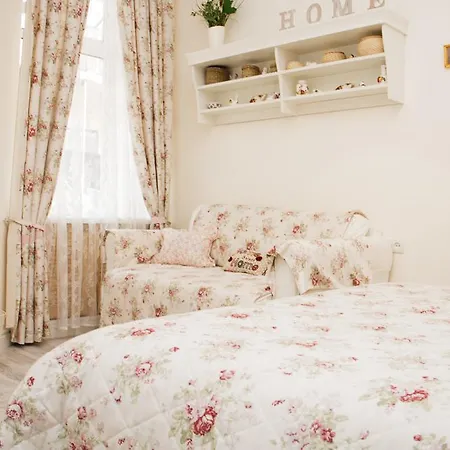 Apartment Romantic Near Opera With Air-conditioning *