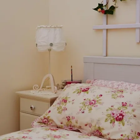 Apartment Romantic Near Opera With Air-conditioning *