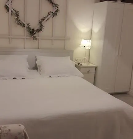 Apartment Romantic Near Opera With Air-conditioning Lviv