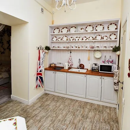 Romantic Near Opera With Air-conditioning Λβιβ